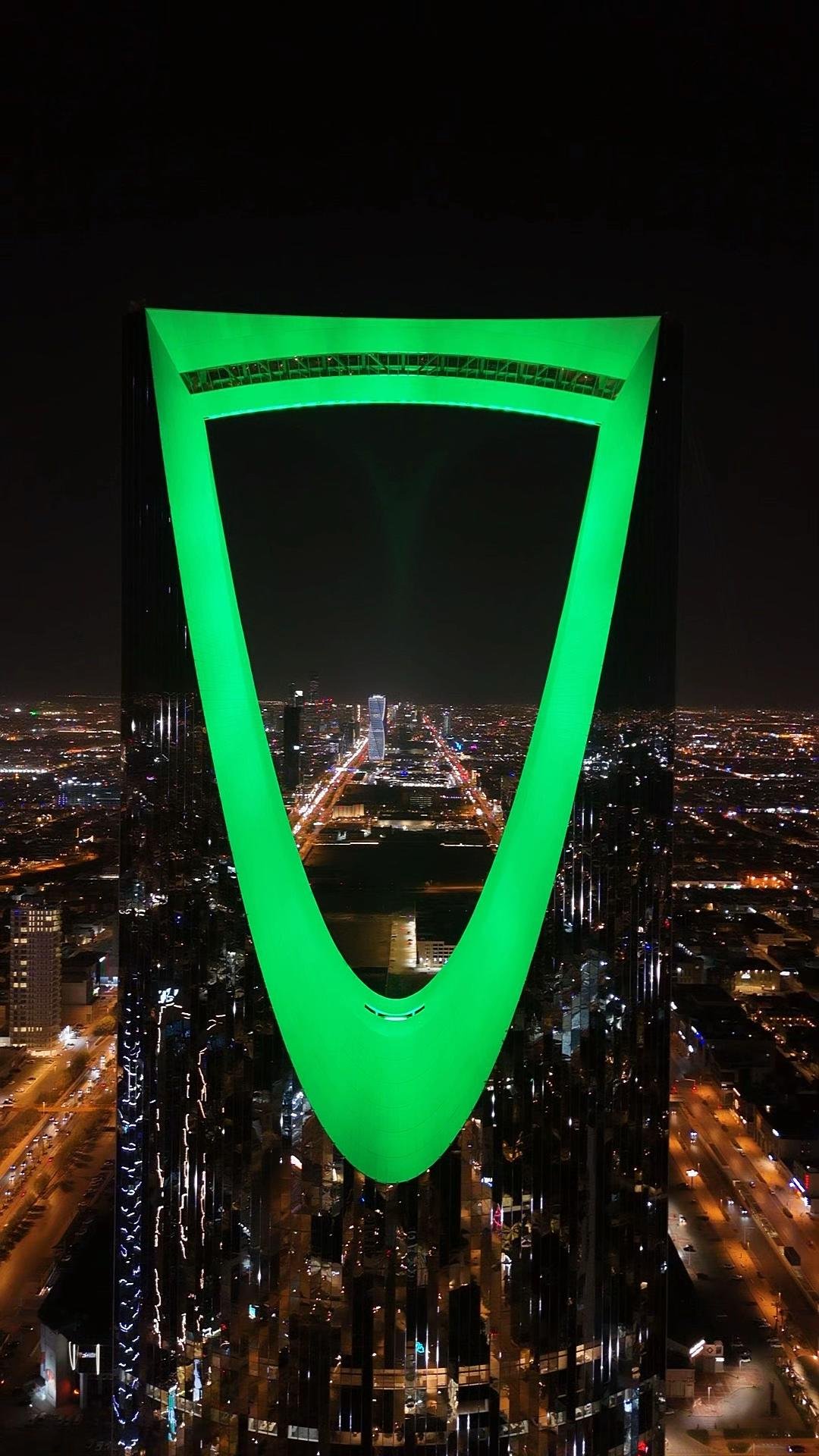 المملكة العربية السعودية: حاضرها ومستقبلها كنموذج سياحي مشرف